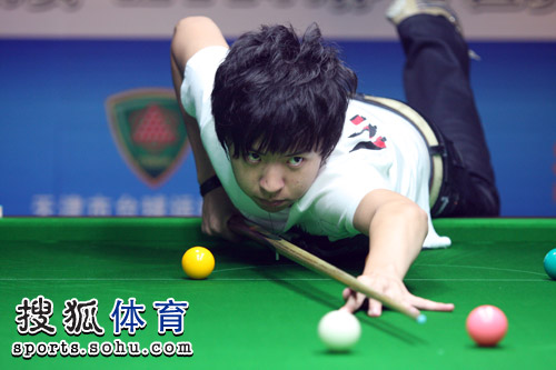 前夕正式披 前夕正式披